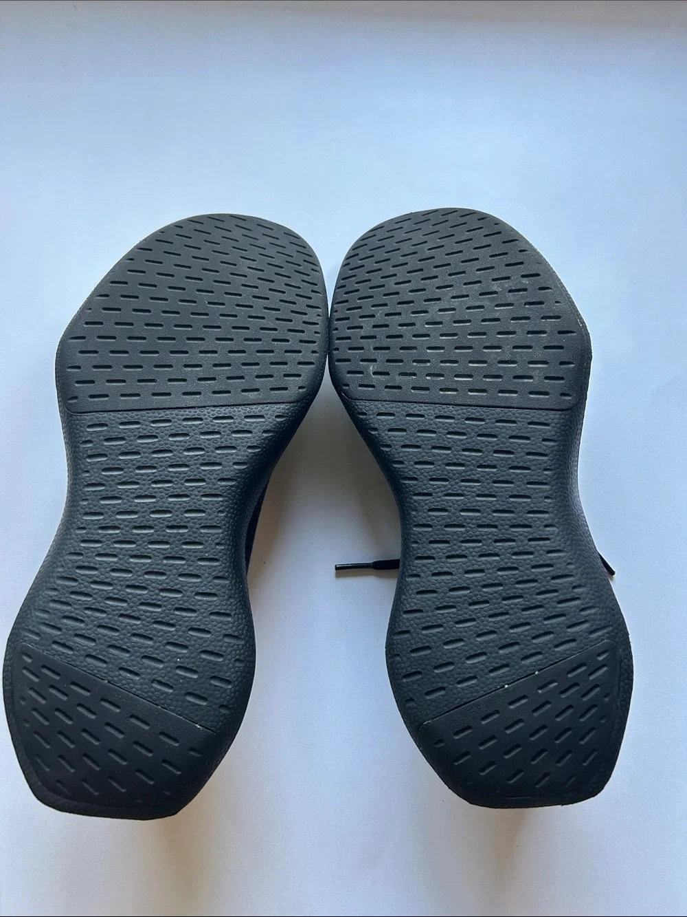Men's Allbird Tree Runners black on black